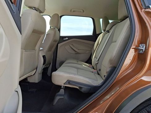 Used 2017 Ford Escape SE image 10