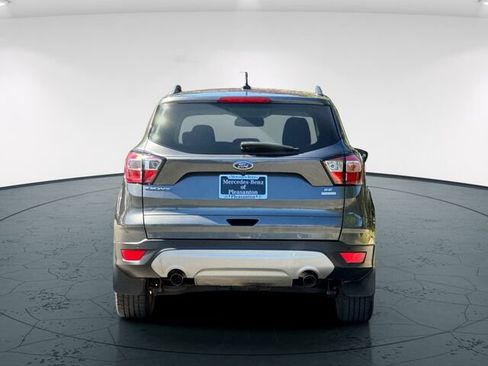 Used 2018 Ford Escape SE w/ Ford Safe & Smart Package image 6