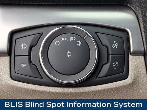 Used 2019 Ford Explorer XLT w/ Equipment Group 202A AWD/4WD image 9