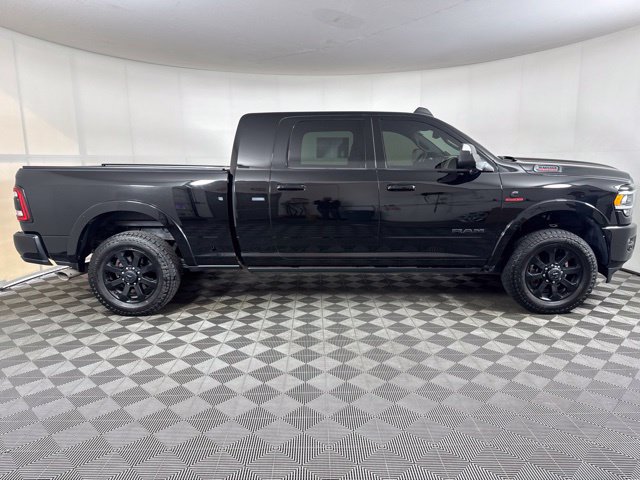 Used 2019 RAM 3500 Laramie AWD/4WD image 2
