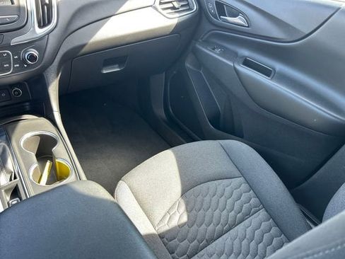 Used 2021 Chevrolet Equinox LT image 15