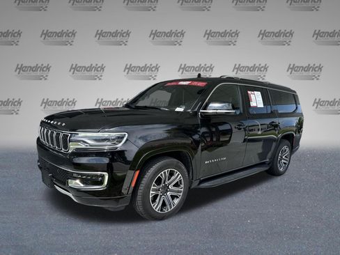 Used 2024 Jeep Wagoneer L Series II w/ Flexible Seating Group AWD/4WD image 4