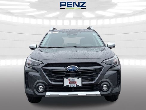 Used 2025 Subaru Outback Touring AWD/4WD image 2