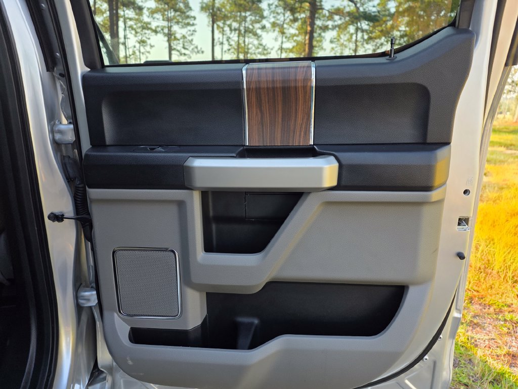 Used 2016 Ford F150 Lariat w/ Equipment Group 501A Mid RWD image 23