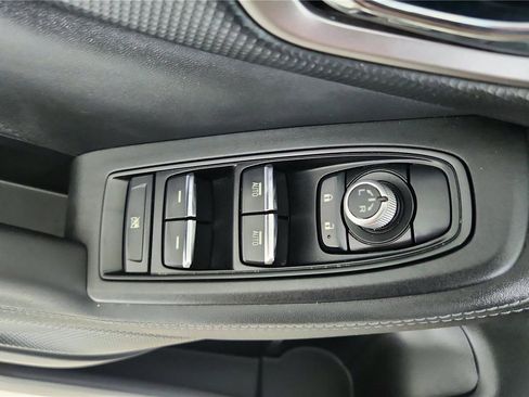 Used 2021 Subaru Forester Touring image 22