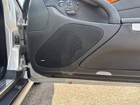 Used 2007 Mercedes-Benz SL 550 w/ Premium Pkg I image 26