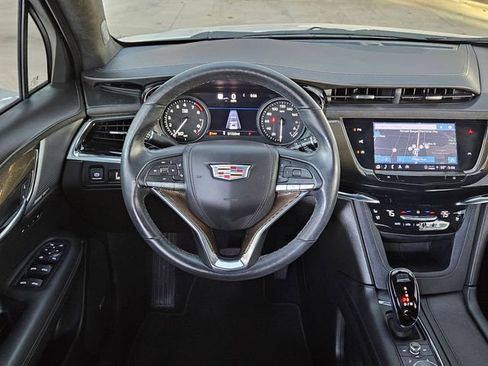 Certified 2022 Cadillac XT6 Premium Luxury w/ Platinum Package image 12