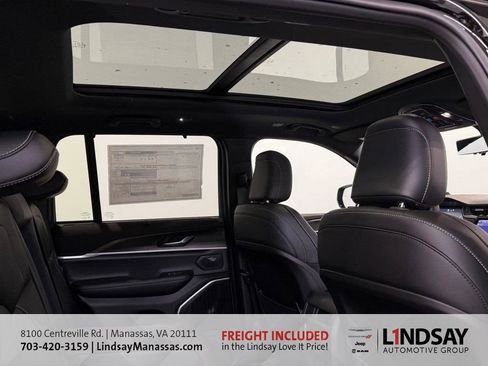 New 2025 Jeep Grand Cherokee Limited w/ Luxury Tech Group II image 10