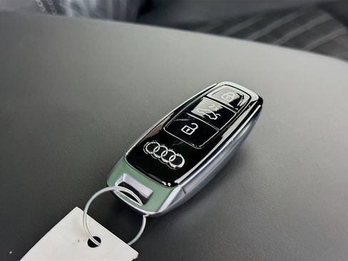 New 2026 Audi SQ7 Premium Plus AWD/4WD image 48