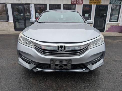 Used 2017 Honda Accord EX-L image 2