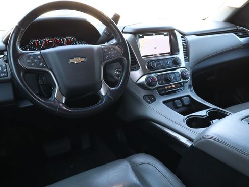 Used 2019 Chevrolet Suburban LT AWD/4WD image 5