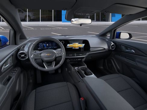New 2026 Chevrolet Equinox EV LT image 15