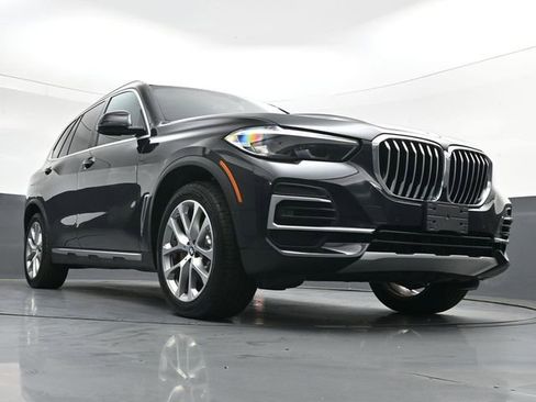 Used 2022 BMW X5 xDrive40i w/ Premium Package AWD/4WD image 38