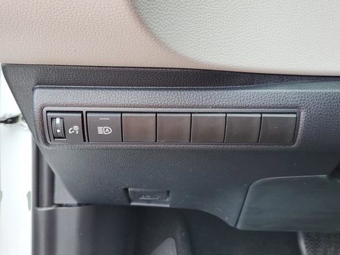Used 2024 Toyota Corolla LE FWD image 32