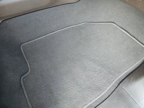 Used 2022 GMC Sierra 1500 SLT w/ SLT Premium Plus Package image 33