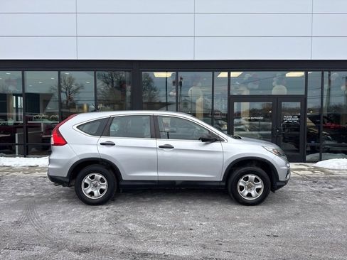 Used 2015 Honda CR-V LX image 2