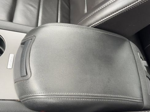 Used 2018 Ford Taurus SEL w/ Equipment Group 201A image 32