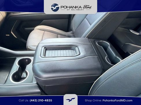 Used 2023 Chevrolet Suburban Premier AWD/4WD image 15
