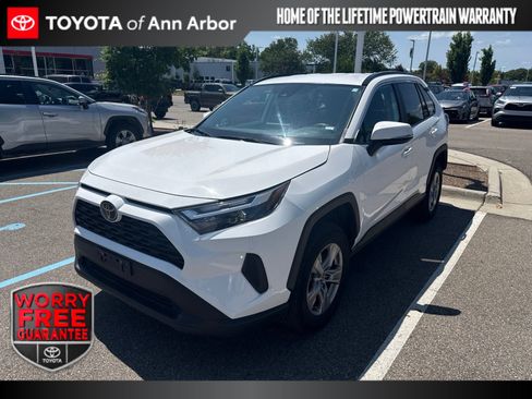 Used 2024 Toyota RAV4 XLE FWD image 1