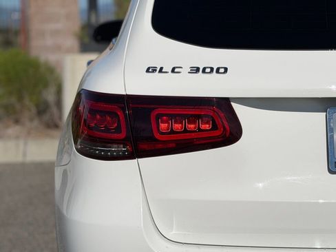 Certified 2022 Mercedes-Benz GLC 300 image 11