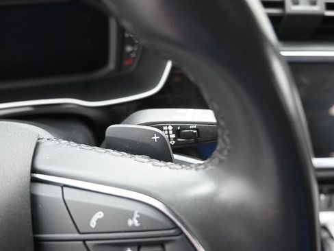 Used 2023 Audi Q3 2.0T Premium AWD/4WD image 24
