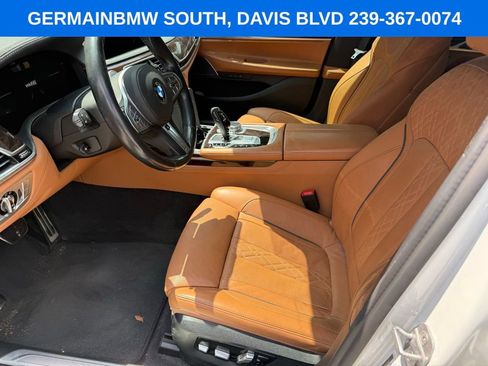 Used 2021 BMW 740i w/ M Sport Package RWD image 14