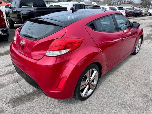 Used 2017 Hyundai Veloster Value Edition FWD image 5