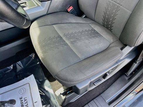Used 2019 Ford F150 XLT w/ Equipment Group 302A Luxury AWD/4WD image 19