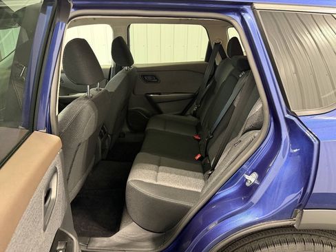 Used 2022 Nissan Rogue S AWD/4WD image 11