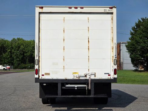 Used 2014 Chevrolet Express 3500 Extended RWD image 19