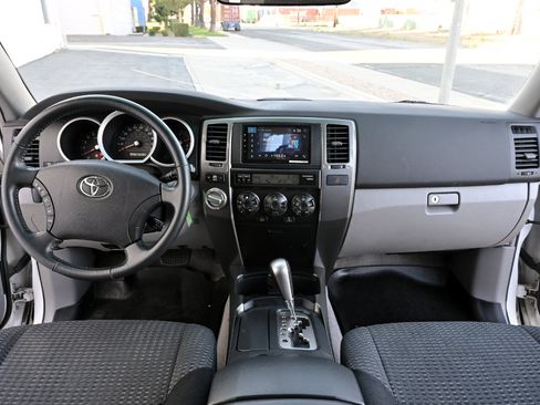 Used 2006 Toyota 4Runner Sport AWD/4WD image 14