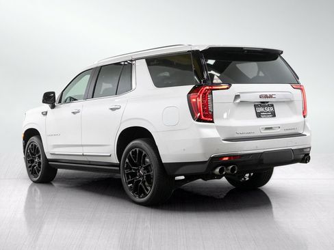 Used 2024 GMC Yukon Denali w/ Denali Reserve Package AWD/4WD image 3