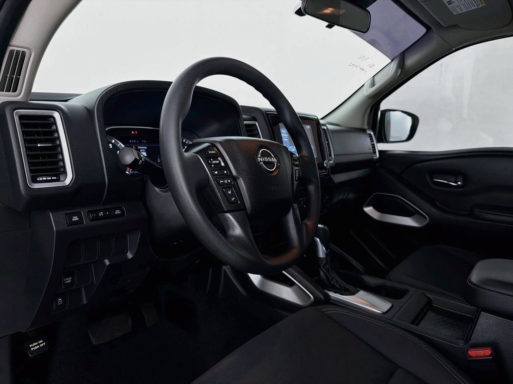 Used 2022 Nissan Frontier SV RWD image 14