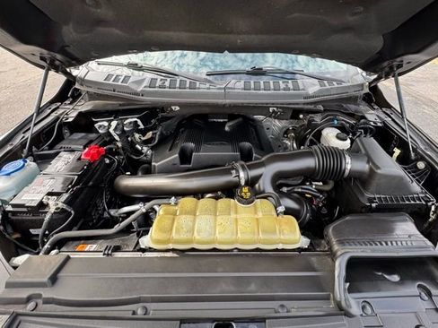 Used 2020 Ford F150 Lariat image 2