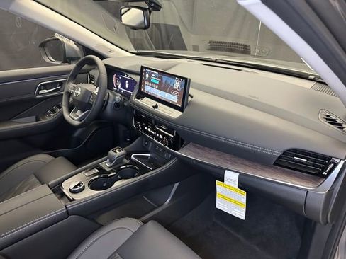New 2026 Nissan Rogue Platinum w/ Platinum Premium Package AWD/4WD image 16
