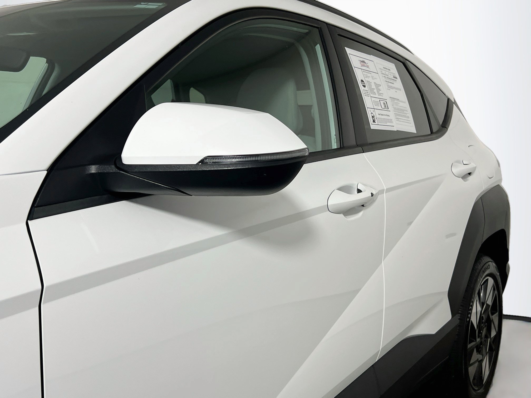 Used 2025 Hyundai Kona SEL AWD/4WD image 13