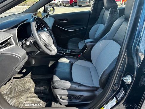 Used 2022 Toyota Corolla XSE FWD image 13