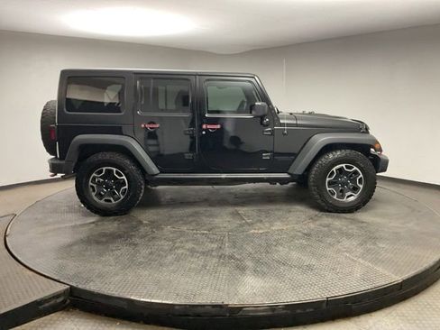 Used 2016 Jeep Wrangler Unlimited Rubicon AWD/4WD image 8