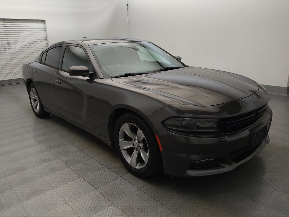Used 2016 Dodge Charger SXT RWD image 13