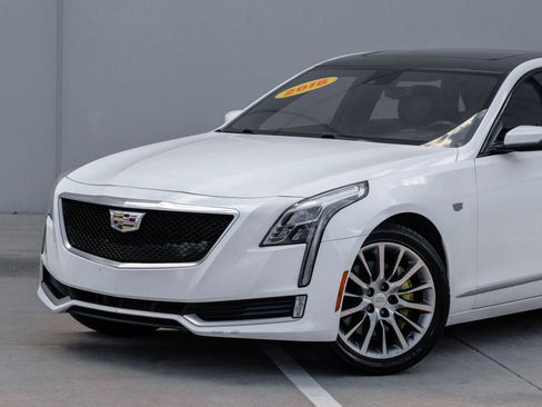 Used 2018 Cadillac CT6 Luxury AWD/4WD image 8