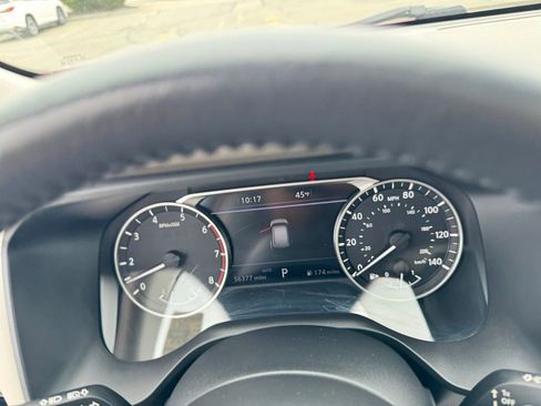 Used 2022 Nissan Rogue SL w/ SL Premium Package image 27