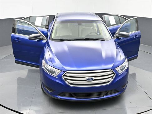 Used 2015 Ford Taurus SE FWD image 38