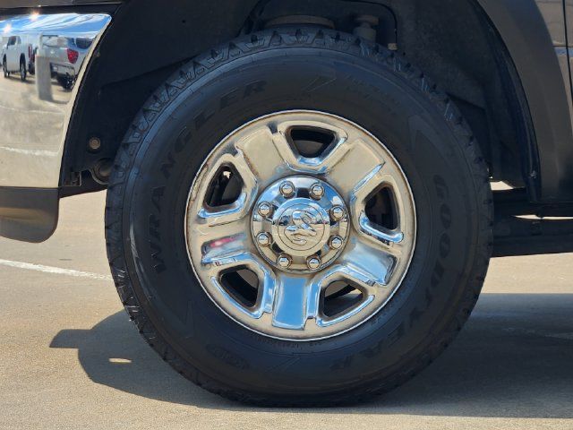 Used 2018 RAM 2500 Tradesman w/ Chrome Appearance Group AWD/4WD image 10