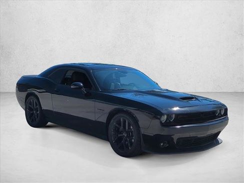 Certified 2020 Dodge Challenger R/T w/ Plus Package image 3