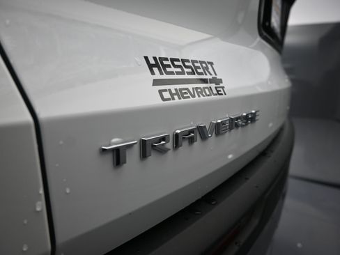 New 2026 Chevrolet Traverse LT w/ Driver Confidence Package FWD image 34