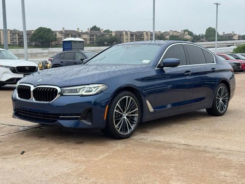 Used 2021 BMW 530i w/ Convenience Package RWD image 3