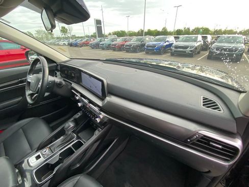 Certified 2025 Kia Telluride S image 33