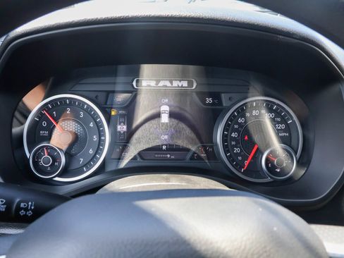 New 2026 RAM 1500 Express AWD/4WD image 26