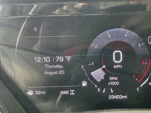 Used 2025 GMC Yukon Denali AWD/4WD image 13