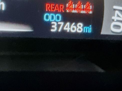 Used 2025 Toyota RAV4 XLE FWD image 19